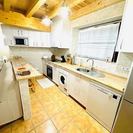 La Portada De Abajo *