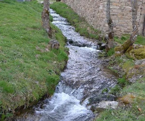 La Portada De Abajo 펜션 갈레고스