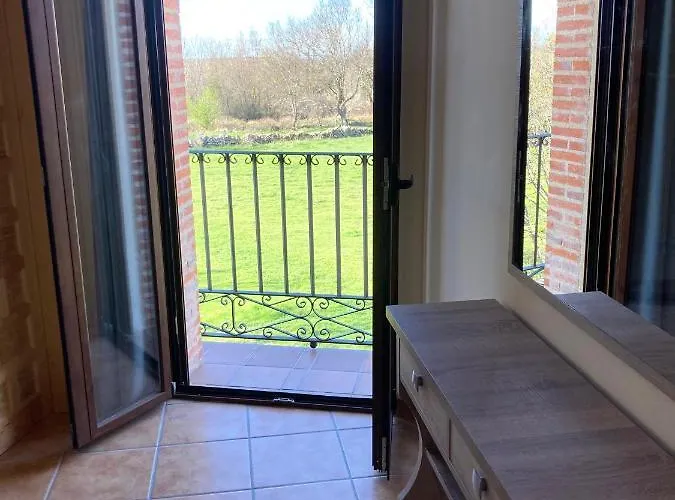 La Portada De Abajo 펜션 갈레고스